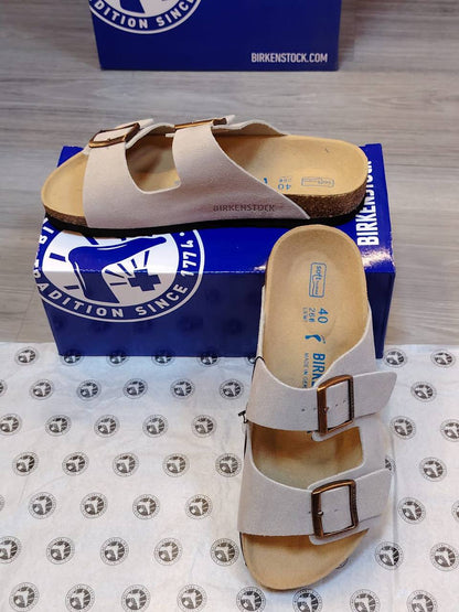 Birkenstock High Quality, New Arrived 
Size 36 To 45
105 dhs✅

Zain120
♥️♥️♥️