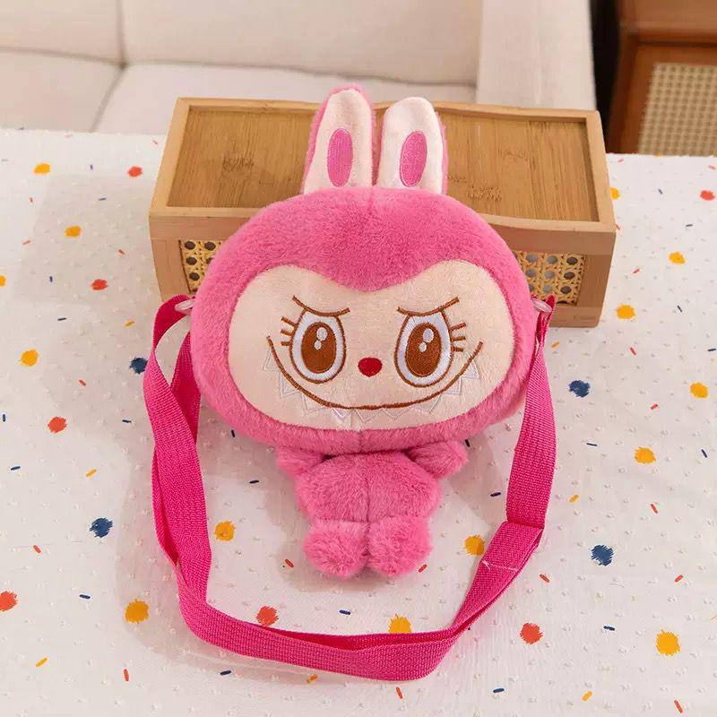 🎄Christmas gifts 🎉 Offer 🎊 
⛄️ LABUBU Bag 
Nice quality
Size ： 30 * 15 cm
30 dhs🪙🌨️

Zain115
♥️♥️♥️
