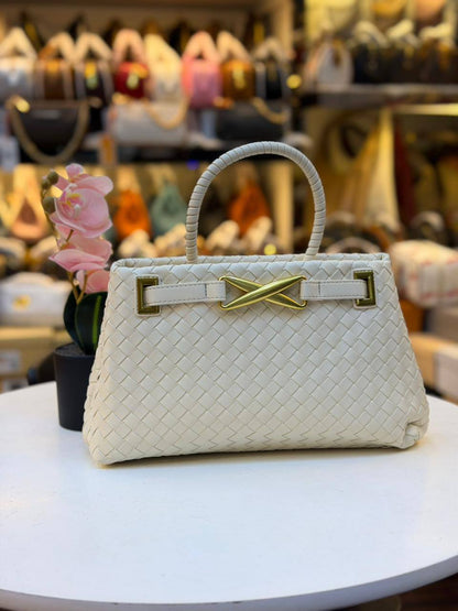Bottega
110 dhs✅

Zain299
♥️♥️♥️