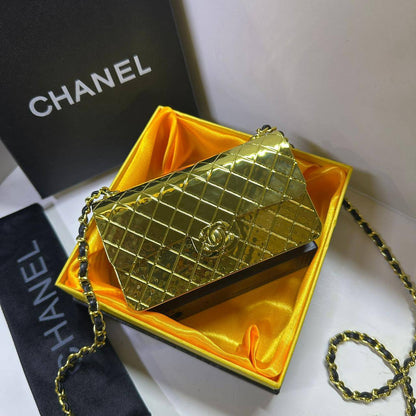 CHANEL 

COPY ONE NEW CAME 

WITH BOX 
🎁🎁🎁

155 dhs💓

Zain39
♥️♥️♥️