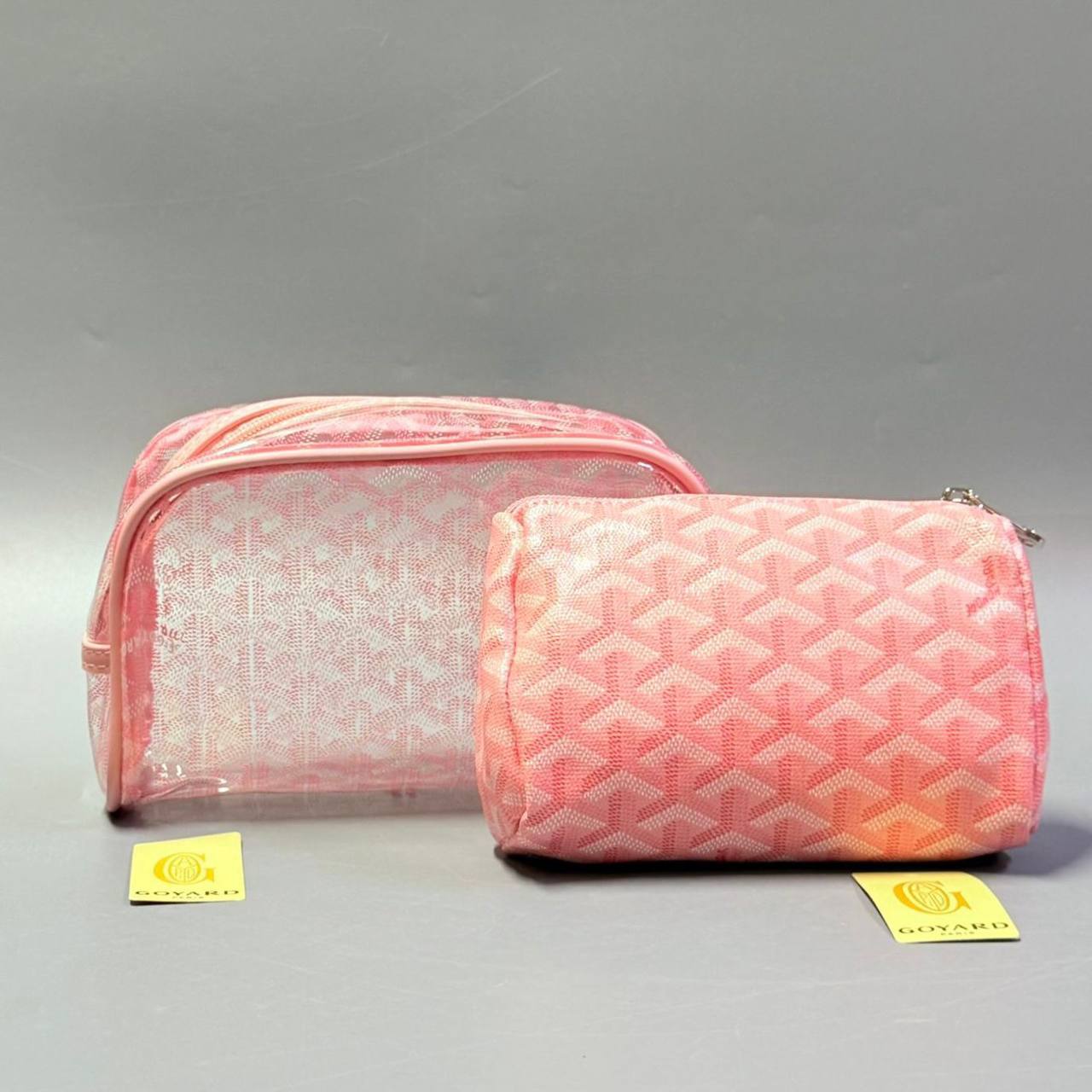 GOYARD 
GOOD QUALITY 
75 dhs✅
SIZE: 21cm

Zain295
♥️♥️♥️