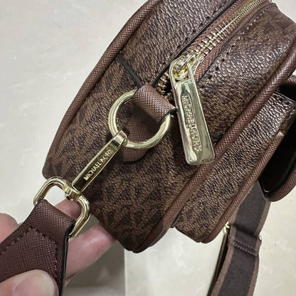 MK 
 GOOD QUALITY
85 dhs✅

Zain39
♥️♥️♥️