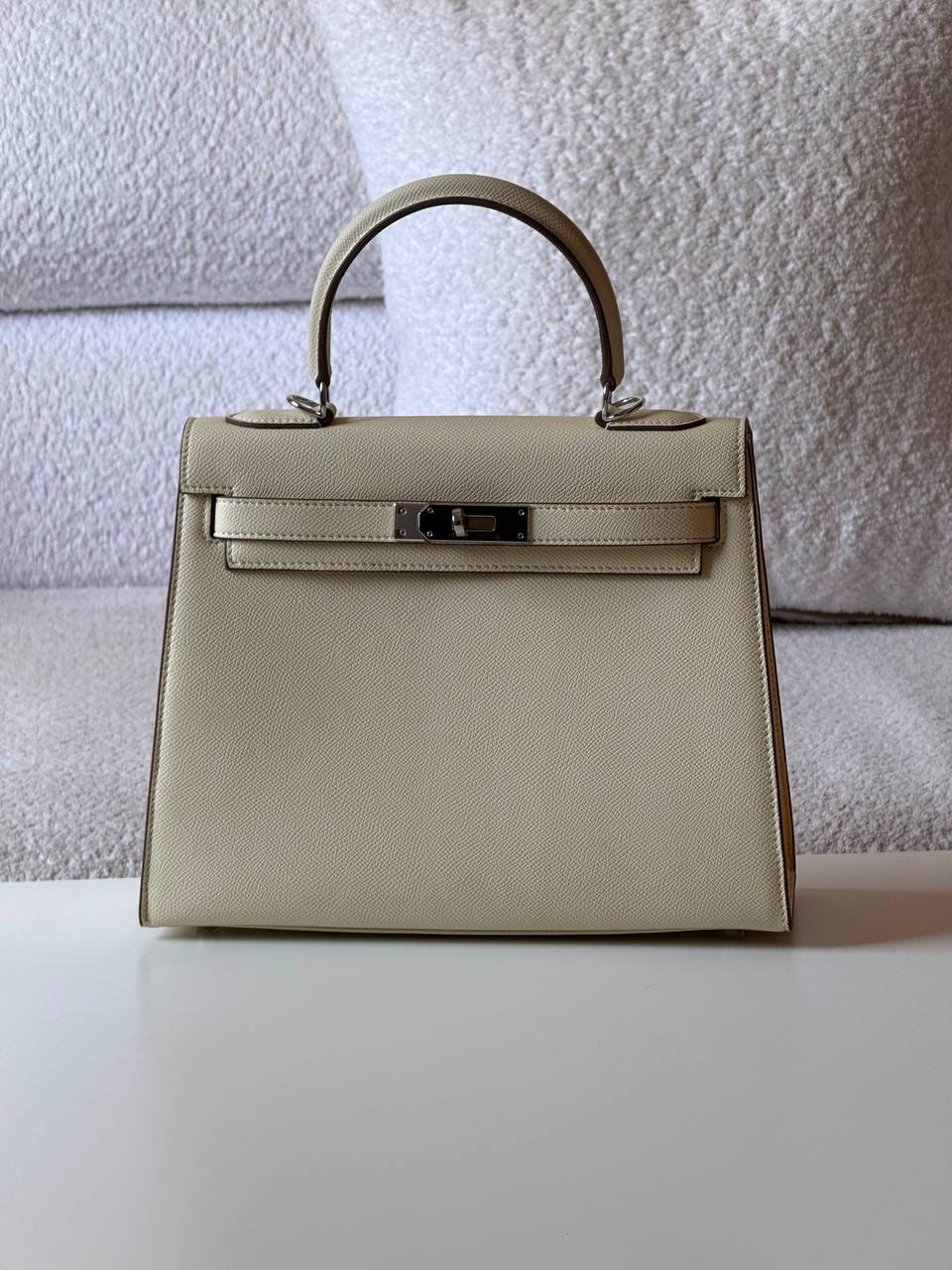 Hermes
kelly epsom 28cm💥Master quality ✅with box📦
460 dhs✅

Zain52
♥️♥️♥️