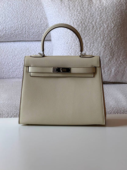 Hermes
kelly epsom 28cm💥Master quality ✅with box📦
460 dhs✅

Zain52
♥️♥️♥️