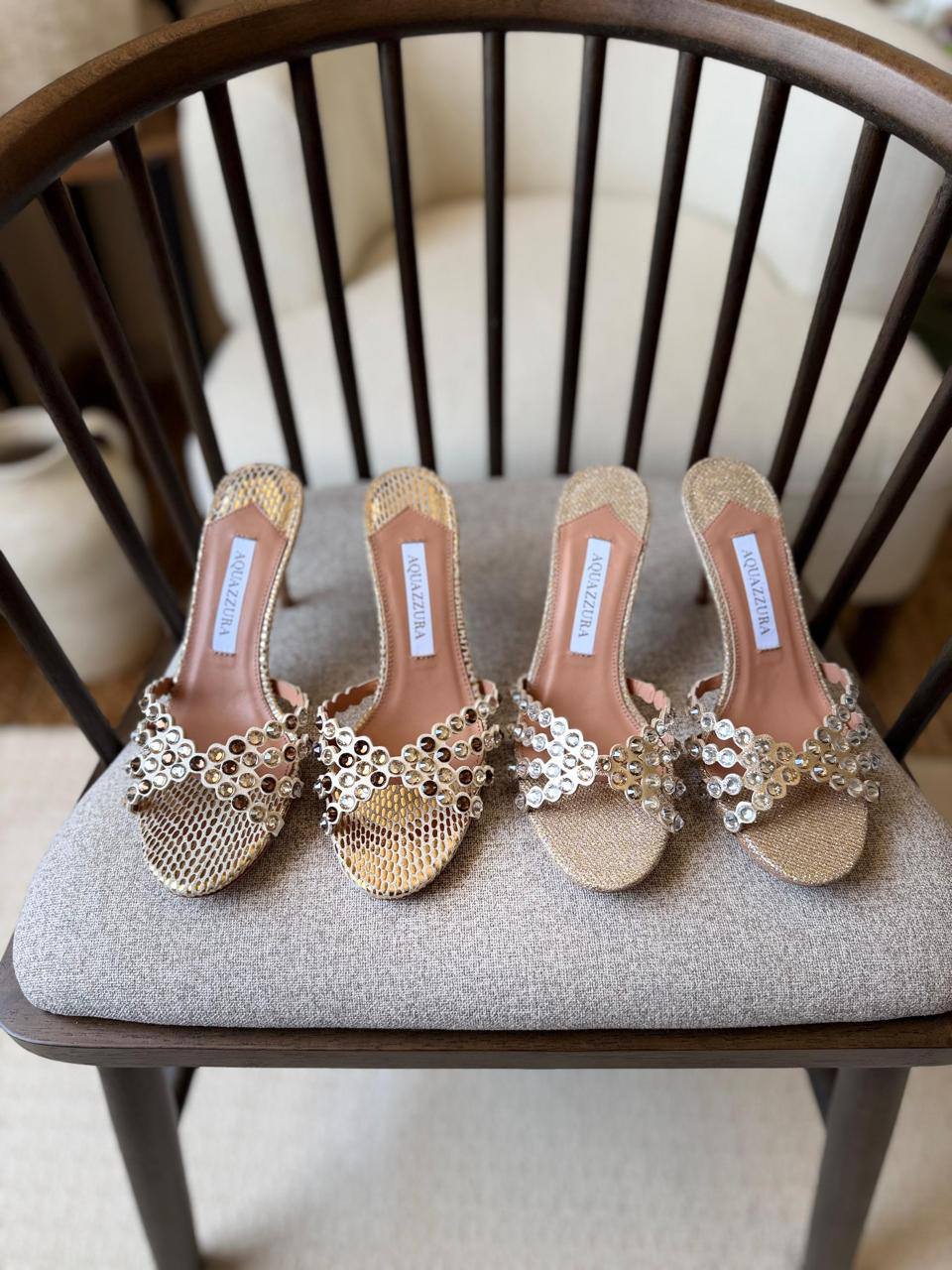 Aquazzura
𝑨𝑨𝑨 𝑸𝑼𝑨𝑳𝑰𝑻𝒀
𝑺𝑰𝒁𝑬 {35 𝒕𝒐 42}
450 dhs✅

Zain81
♥️♥️♥️