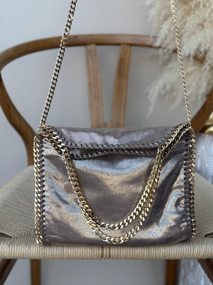 Available Again✨✨✨
STELLA McCARTENY
25cm
350 dhs❣️
Top quality

Zain167
♥️♥️♥️