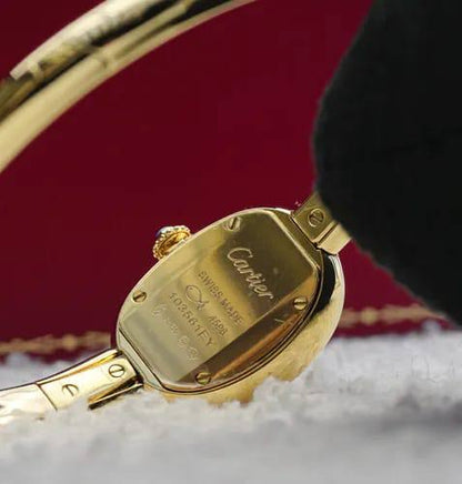 Cartier watch for ladies 
good quality 
350 dhs🪙💕
 (size 17mm)

Zain59
♥️♥️♥️