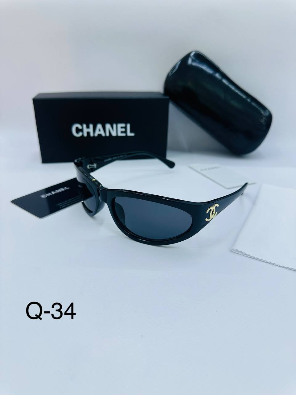 Sunglasses 🕶️*
New stock 💥
good quality 💯
Copy one 1️⃣ 
With master box 🗃️ 
50 dhs💛

Zain216
♥️♥️♥️