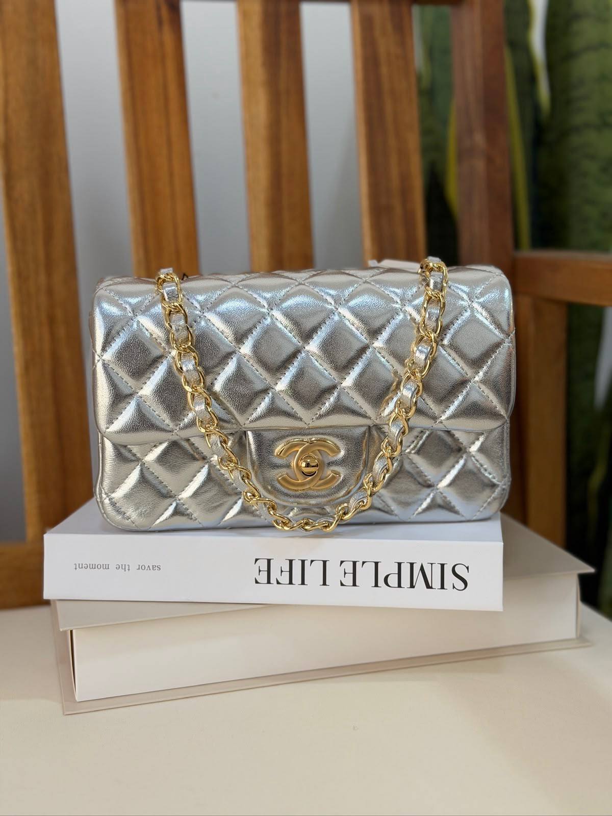 CHANEL 💫
Super Master Quality ⚡️
Original Packing 🎁
Size 20CM📏

For Price 👇 WhatsApp✅
0568585901 
0507557372
0552275751 Owner Zain 👌


Zain321
♥️♥️♥️
