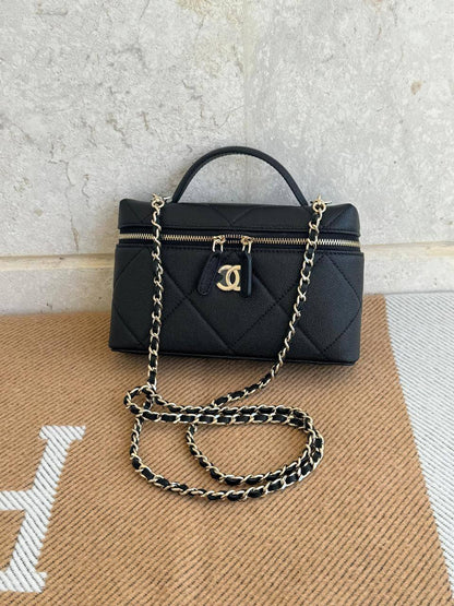Chanel 
SUPER MASTER QUALITY 
AVAILABLE

For Price 👇 WhatsApp✅
0568585901 
0507557372
0552275751 Owner Zain 👌

Zain322
♥️♥️♥️
