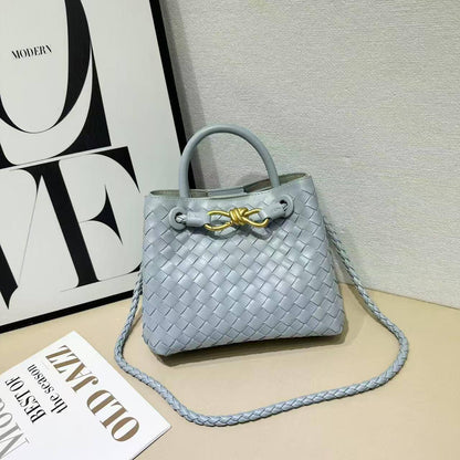 Bottega

withbox 
🎁🎁🎁
105 dhs🪙💕

Zain143
♥️♥️♥️
