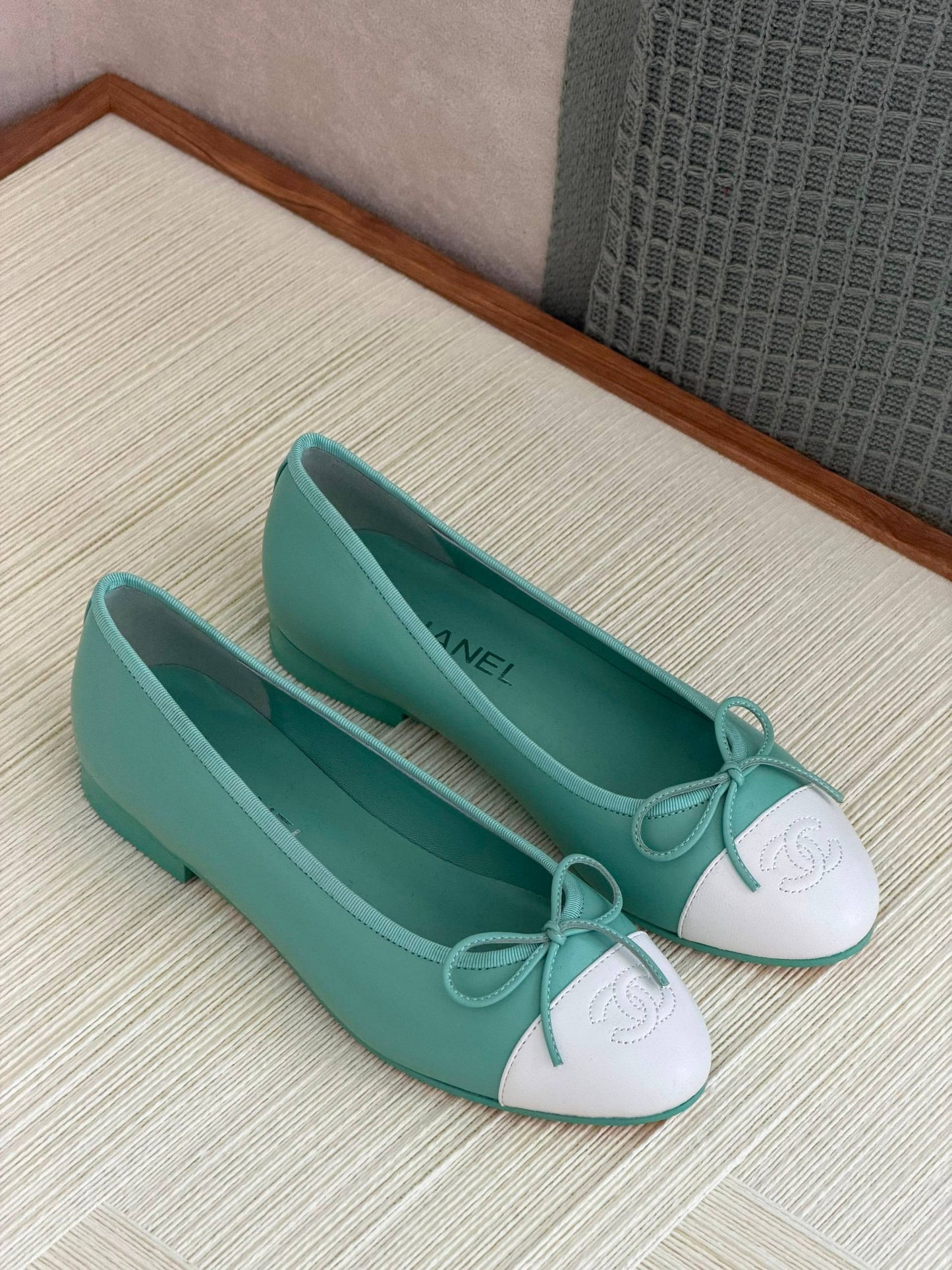 CHANEL
QUALITY: SUPER MASTER 💥😍
SIZE:36 TO 42🥰
450 dhs✅

Zain319
♥️♥️♥️