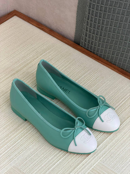 CHANEL
QUALITY: SUPER MASTER 💥😍
SIZE:36 TO 42🥰
450 dhs✅

Zain319
♥️♥️♥️