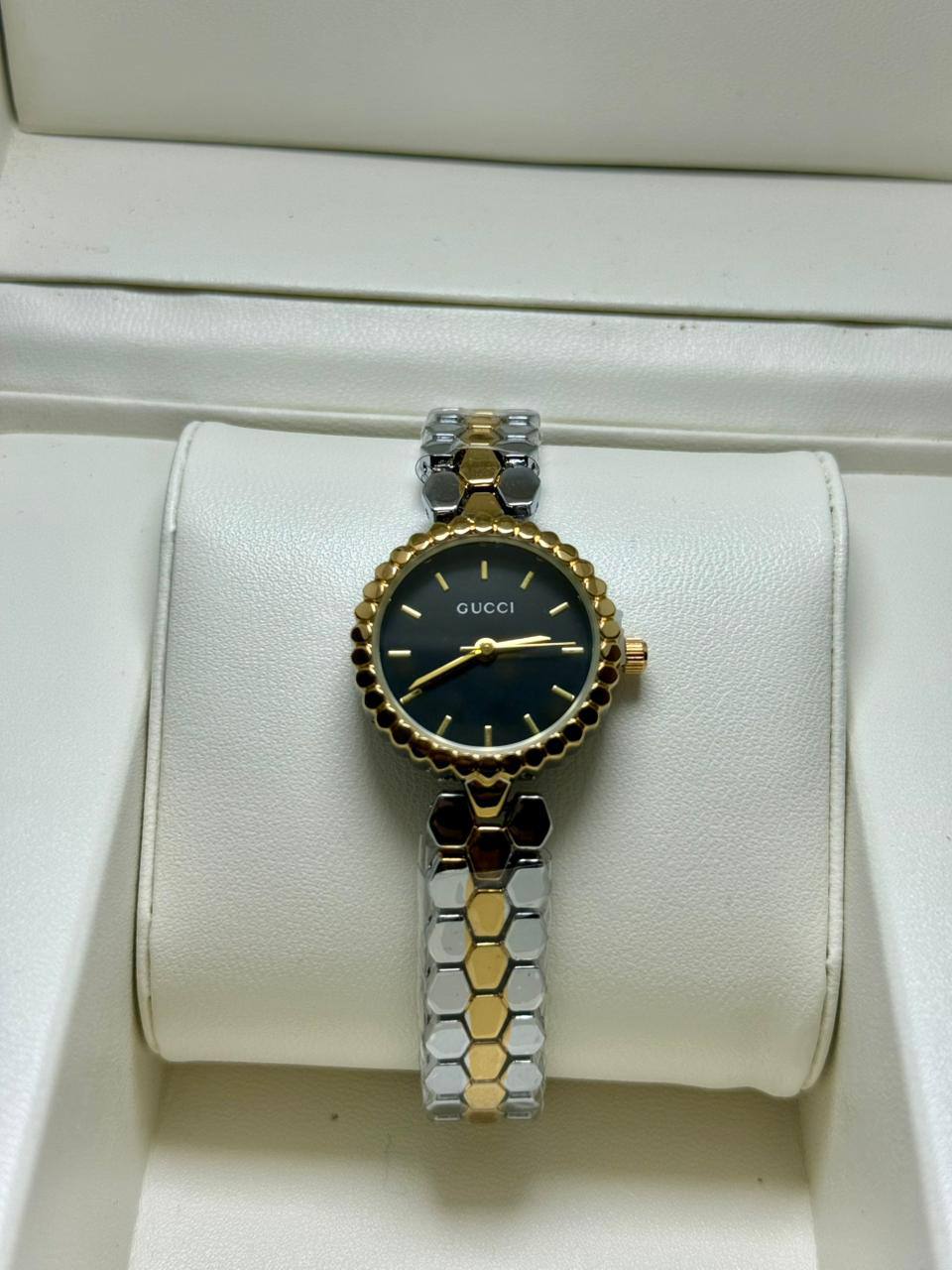 Gucci Ladies
55 dhs🪙🌨️

Zain29
♥️♥️♥️