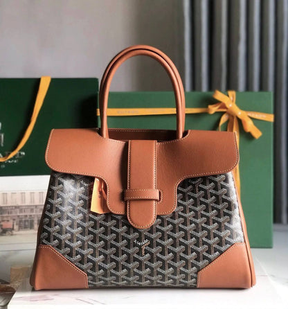 GOYARD 
COPY ONE 
150 dhs🇦🇪🇦🇪

Zain295
♥️♥️♥️