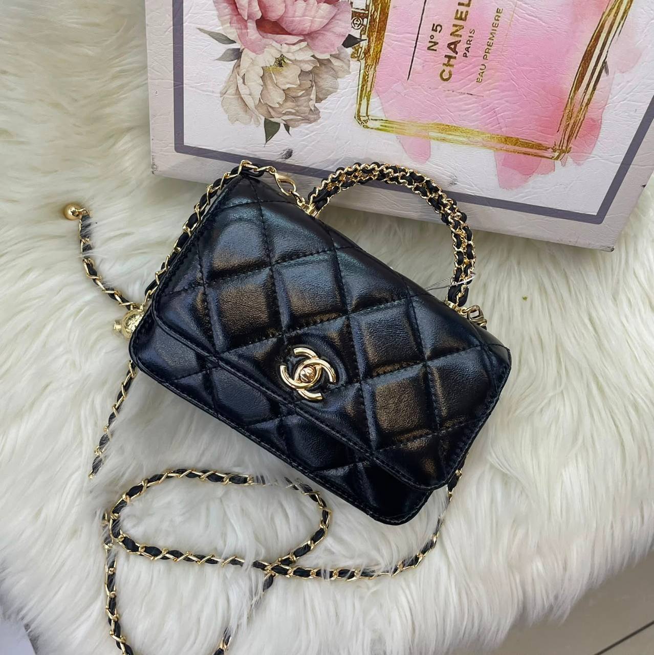 Chanel
⚡19cm
105 dhs💓

Zain118
♥️♥️♥️