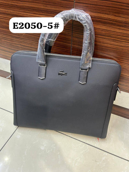 Laptop Bags
90 dhs🪙🖤

Zain190
♥️♥️♥️