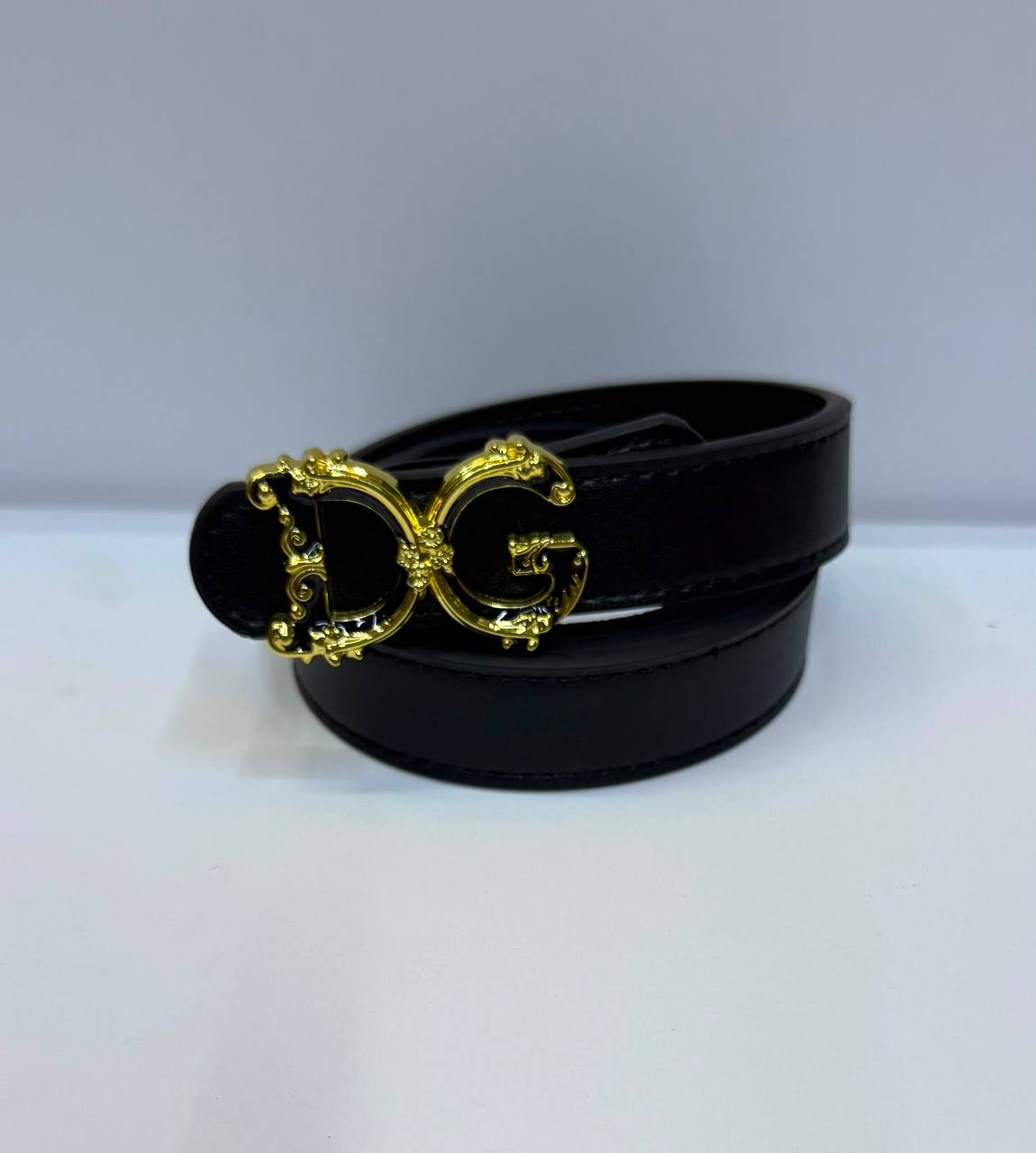 Ladies Belts 
With box
40 dhs🇦🇪🇦🇪

Zain93
♥️♥️♥️