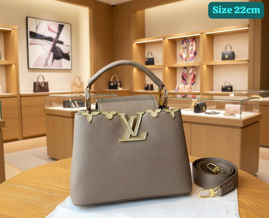 LV
Best quality 

with box’s 
🎁🎁🎁

130 dhs🪙🖤
size 22cm

Zain158
♥️♥️♥️