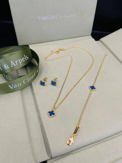 MINI SET 
NECKLACE BRACELET 
EARRINGS
VANCLEAF
MASTER✨💫

110 dhs🇦🇪🇦🇪

WITH BOX AND PAPER BAG🛍️🎁
Zain89
♥️♥️♥️