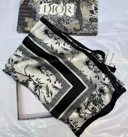 Silk scarf 🧣
40 dhs💓

Zain93
♥️♥️♥️