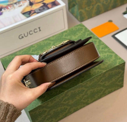 GUCCI 
GOOD QUALITY

 WITH BOX 
🎁🎁🎁

90 dhs✅

Zain39
♥️♥️♥️