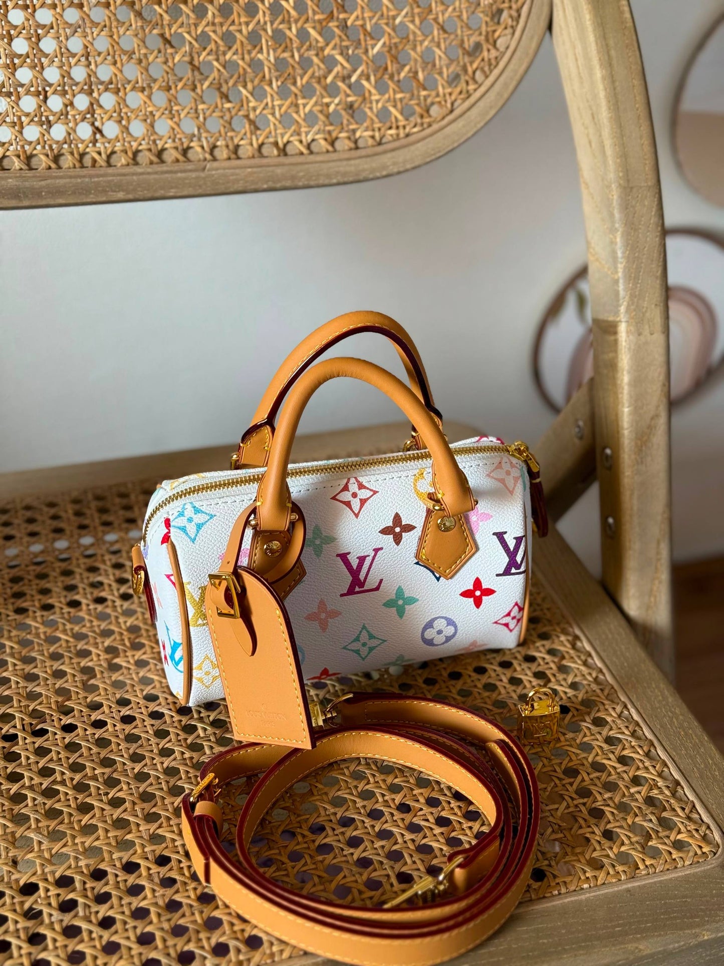 New Collection✨✨✨
LV
18cm
350 dhs🇦🇪🇦🇪
*MASTER QUALITY*
With box🎁

Zain167
♥️♥️♥️
