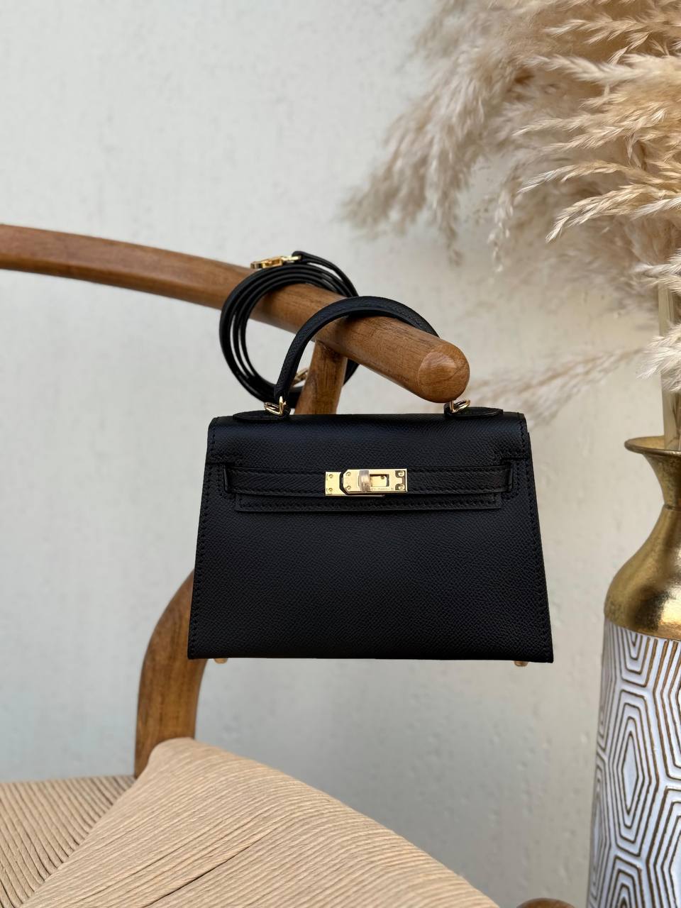 HERMES
19cm
340 dhs💓
Top quality 
With box🎁

Zain167
♥️♥️♥️
