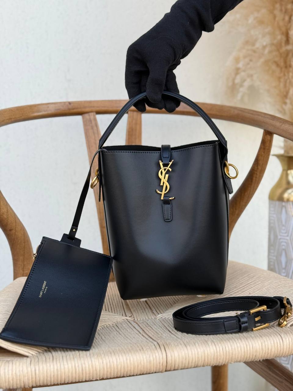 YSL

14cm
330 dhs🪙🌨️

16cm
350 dhs🪙🌨️

20cm
370 dhs🪙🌨️

Top quality 
With box🎁

Zain167
♥️♥️♥️