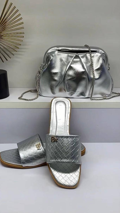 Full Set
150 dhs✅
Size 36….41💃💃💃

Zain161
♥️♥️♥️