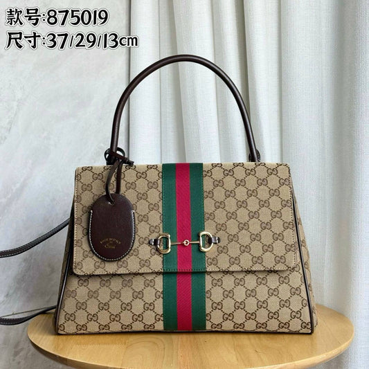 Gucci  
Master
Size:37cm 
270 dhs✅

size:32cm 
260 dhs✅

Zain114
♥️♥️♥️