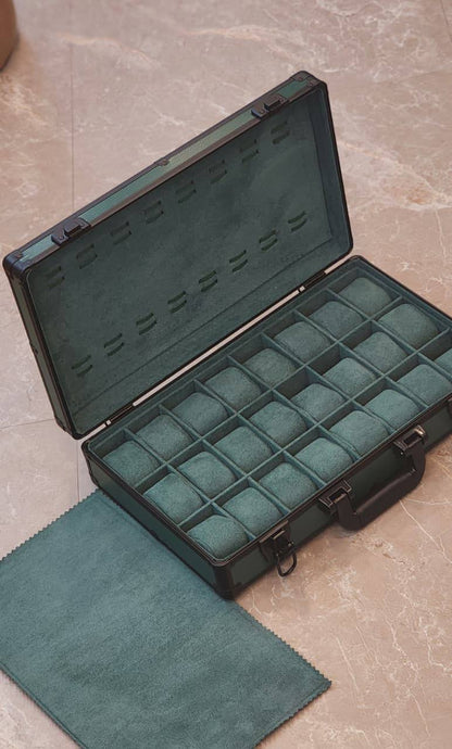 Watches  Box
good quality 
280 dhs🪙💕

Zain59
♥️♥️♥️