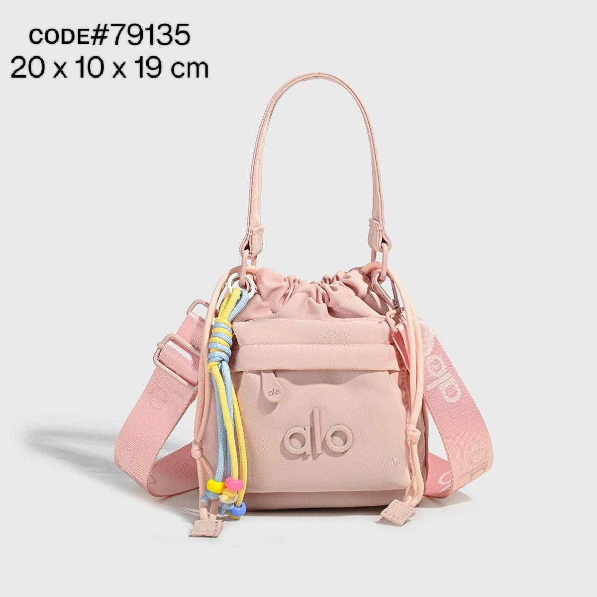Alo Bucket Bag
ʜᴀɴᴅʟᴇ ᴄʀᴏssʙᴏᴅʏ
ɪɴ ᴅʀᴀᴡsᴛʀɪɴɢ ʟᴏᴄᴋ
ғᴀʙʀɪᴄ ᴍᴀᴛᴇʀɪᴀʟ
ᴡɪᴛʜ ᴛʀɪᴍ ʟᴏɴɢ sᴛʀᴀᴘ
ʟᴀʀɢᴇ sɪᴢᴇ : 20 cm

75 dhs✅

Zain31
♥️♥️♥️