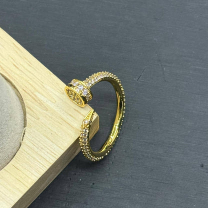 Fashion quality ❤️‍🔥*
Ring 💍 
Free size 
With black boxes 🗃️ 
30 dhs🪙💚

Zain216
♥️♥️♥️