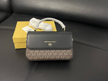 MK
Aigner
90 dhs🇦🇪🇦🇪
size 20cm
with box

Zain26
♥️♥️♥️