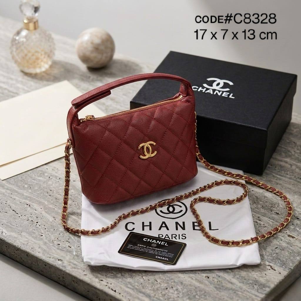 CHANEL ᴍɪɴɪ ʜᴏʙᴏ
ᴄᴀᴠɪᴀʀ ʟᴇᴀᴛʜᴇʀ ᴍᴀᴛᴇʀɪᴀʟ
ᴅᴇᴛᴀᴄʜᴀʙʟᴇ ᴛᴏᴘ ʜᴀɴᴅʟᴇ
ᴡɪᴛʜ ʟᴏɴɢ ᴄʜᴀɪɴ sᴛʀᴀᴘ
sɪᴢᴇ : 17 cm
ᴡɪᴛʜ BOX
🎁🎁🎁

90 dhs✅

Zain31
♥️♥️♥️