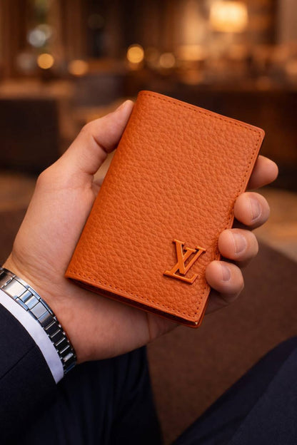 Lv master quality wallet 

with box
🎁🎁🎁

90 dhs💓

Zain59
♥️♥️♥️