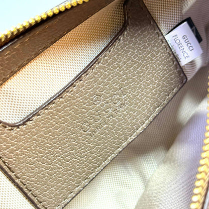 GUCCI 
NEW CAME GOOD QUALITY 
WITH BOX 
🎁🎁🎁

90 dhs❣️
SIZE: 25cm

Zain39
♥️♥️♥️