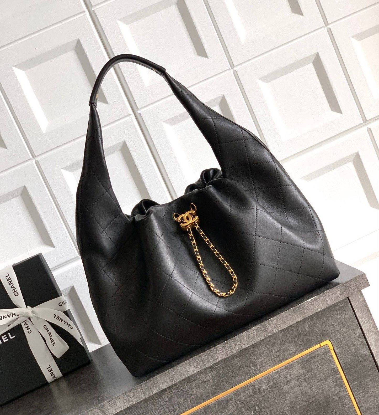 CHANEL 
HIGH QUALITY 
130 dhs🇦🇪🇦🇪

Zain295
♥️♥️♥️