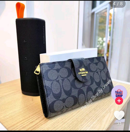 Coach - LV 
Wallets
45 dhs✅
with box

Zain200
♥️♥️♥️