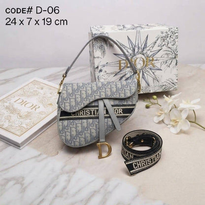 CHRISTIAN DIOR sᴀᴅᴅʟᴇ ᴄʀᴏssʙᴏᴅʏ ʙᴀɢ ᴏʙʟɪǫᴜᴇ & ʟᴇᴀᴛʜᴇʀ ᴛʀɪᴍ ᴍᴀᴛᴇʀɪᴀʟ sɪᴢᴇ : 24 cm ᴡɪᴛʜ BOX

90 dhs🇦🇪🇦🇪🇦🇪

Zain31
♥️♥️♥️