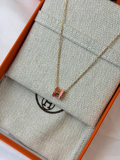 *HERMES* 🧡
↗️ *Super Master Quality ®️*
* *New Collection* 
Mini H Necklace & Earings Double Color 

*170 dhs🪙🌨️* Set (Necklace & Earings) with Normal Box & Bag
*190 dhs🪙🌨️* Set (Necklace & Earings) with Good Box & Bag

Zain209
♥️♥️♥️