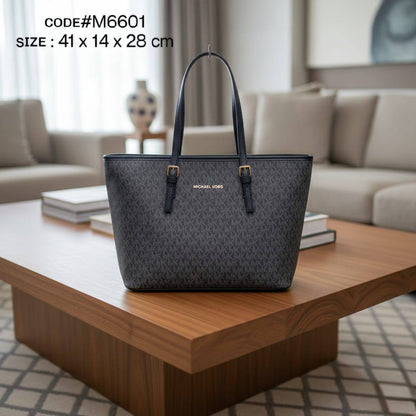 MK
sʜᴏᴜʟᴅᴇʀ ᴛᴏᴛᴇʙᴀɢ
ᴢɪᴘᴘᴇʀ ᴛʏᴘᴇ
ɢᴏʟᴅ ʜᴀʀᴅᴡᴀʀᴇ
sɪᴢᴇ: 41 cm
ᴡɪᴛʜ BOX
🎁🎁🎁

75 dhs🪙🌨️

Zain31
♥️♥️♥️