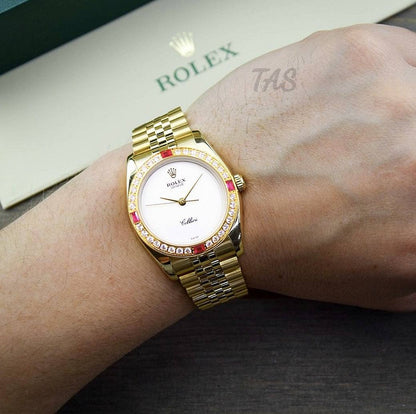 CARTIER TANK MEN BATTERY 33MM

220 dhs👑

Zain58
♥️♥️♥️