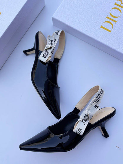 Dior 
120 dhs❣️
Size 36-42

Zain30
♥️♥️♥️