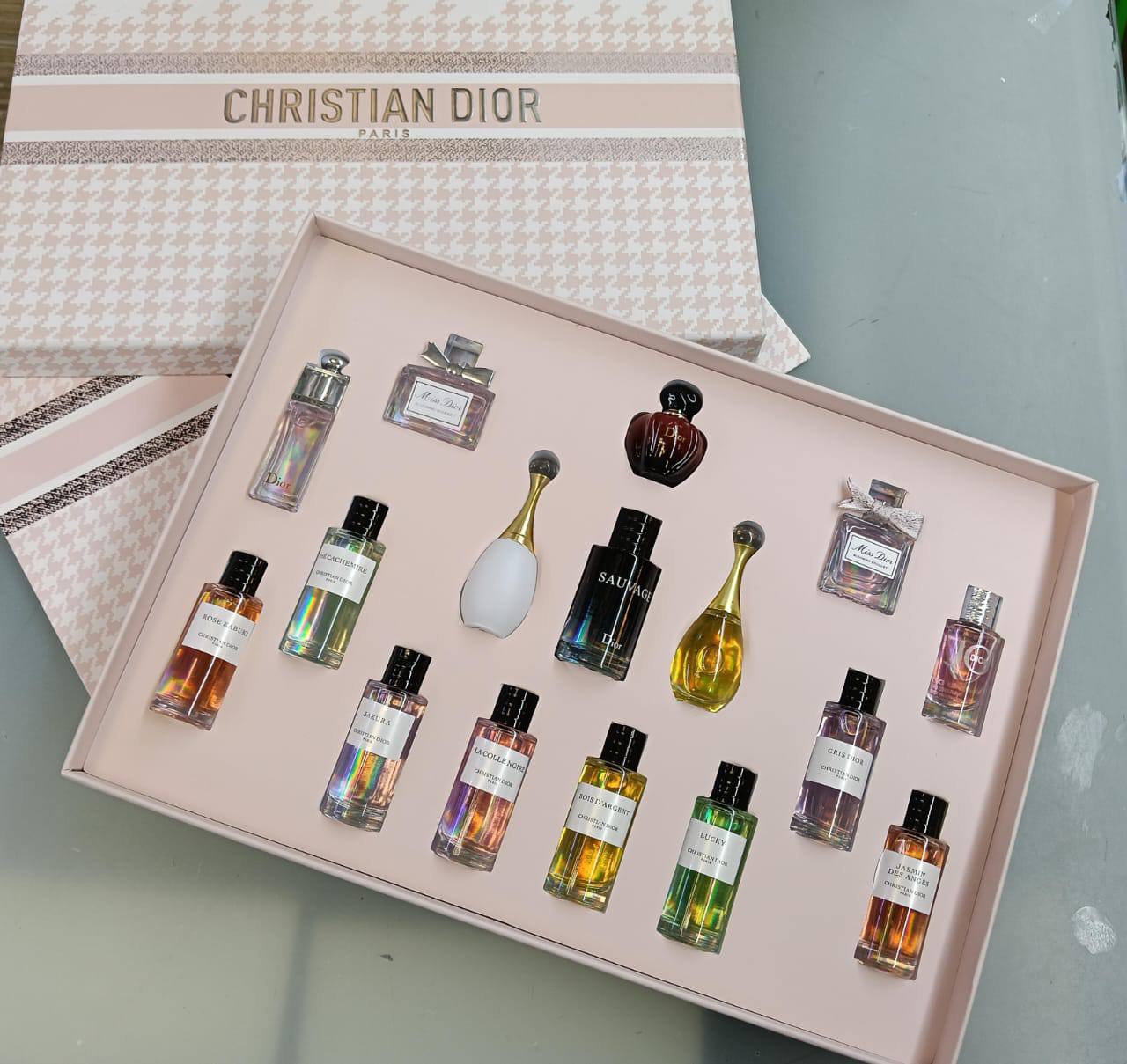 Dio set

125 dhs

Zain01

♥️♥️♥️
