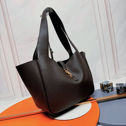 YSL 
MASTER COPY 
340 dhs🪙
leather 

Zain39
♥️♥️♥️