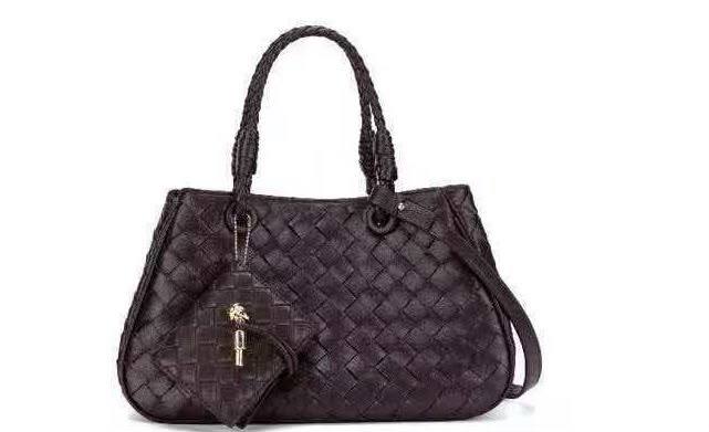 Bottega
⚡28cm
⚡without box
110 dhs💓

Zain118
♥️♥️♥️