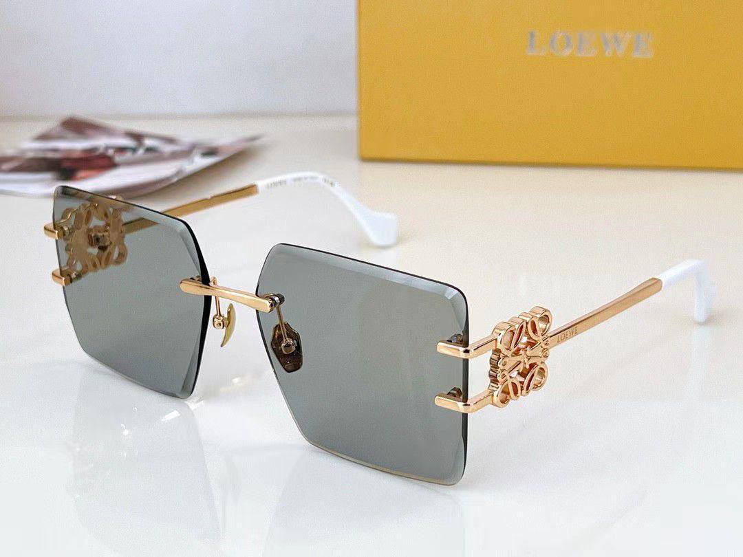 *SUNGLASSES WOMEN*

*MASTER QUALITY*

260 dhs✅

Zain202
♥️♥️♥️