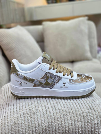 Nike
Size 40 to 44 
100 dhs✅

Zain27
♥️♥️♥️